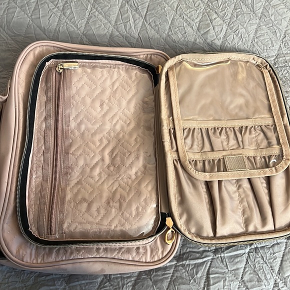 NISHEL Travel Toiletry Bag - Picture 10 of 11